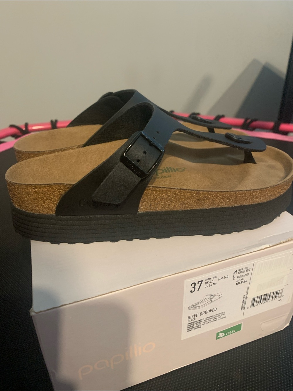 Never Worn - Picture 5 of 9